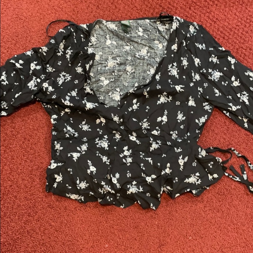 Wild fable top